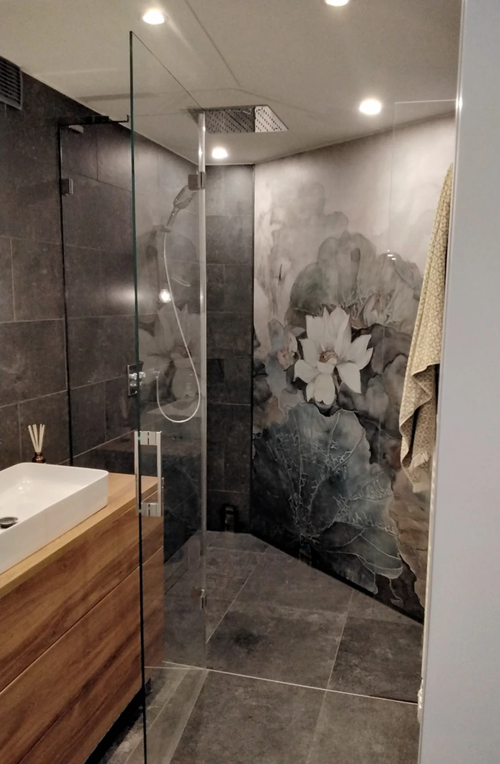 Dusche mit Digitaldruck